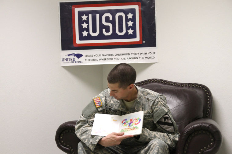 USO United Through Reading